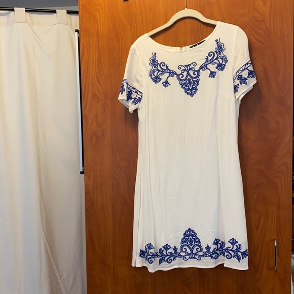 Lulus white dress - Picture 1 of 3